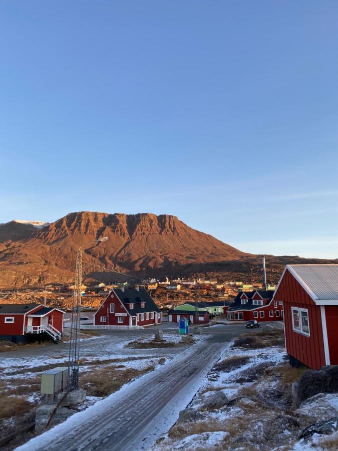 Hotel Disko Island Qeqertarsuaq Buitenkant foto