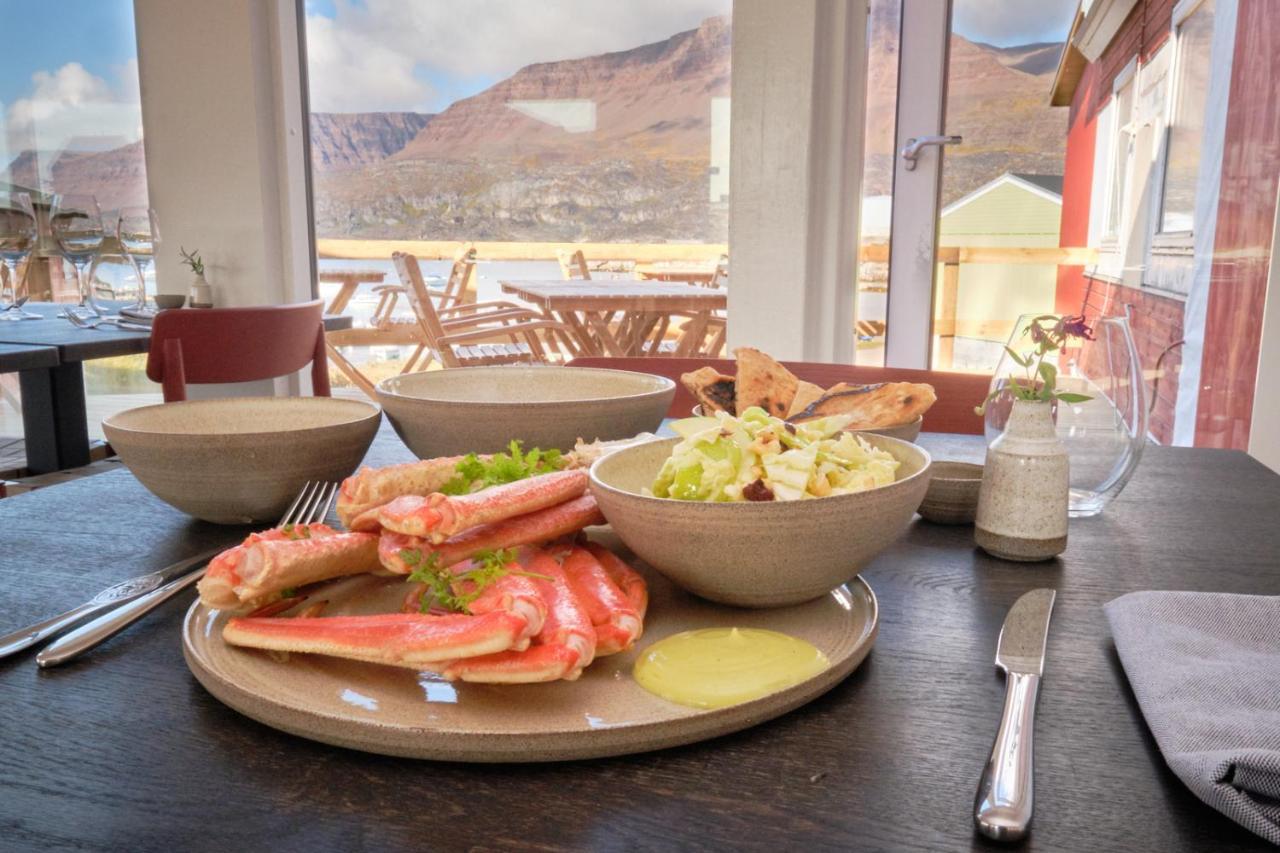 Hotel Disko Island Qeqertarsuaq Buitenkant foto
